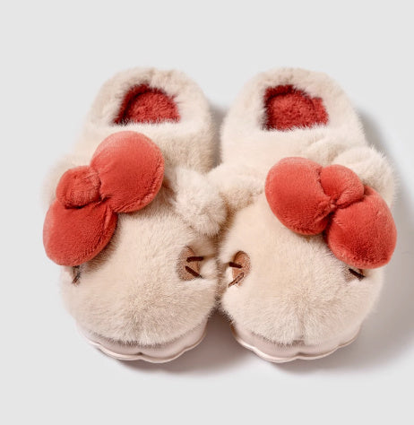 Indoor plush slippers